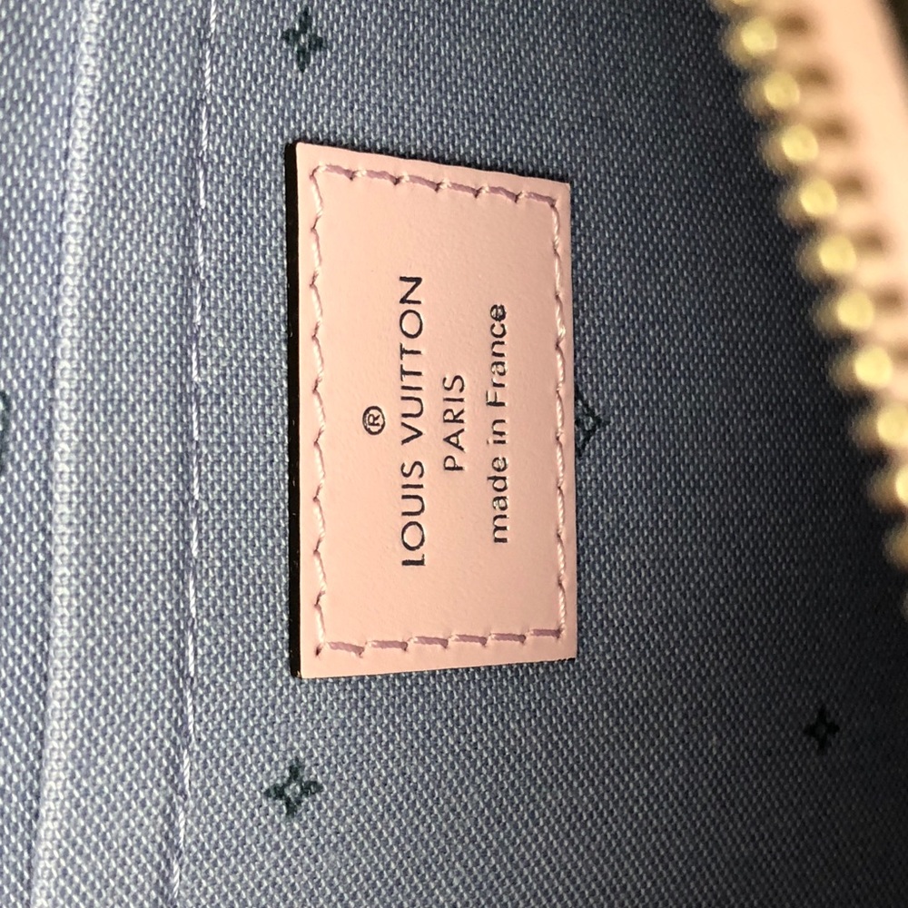 💖 Louis Vuitton Escale Neverfull MM Pastel Pouch - Picture 9 of 11